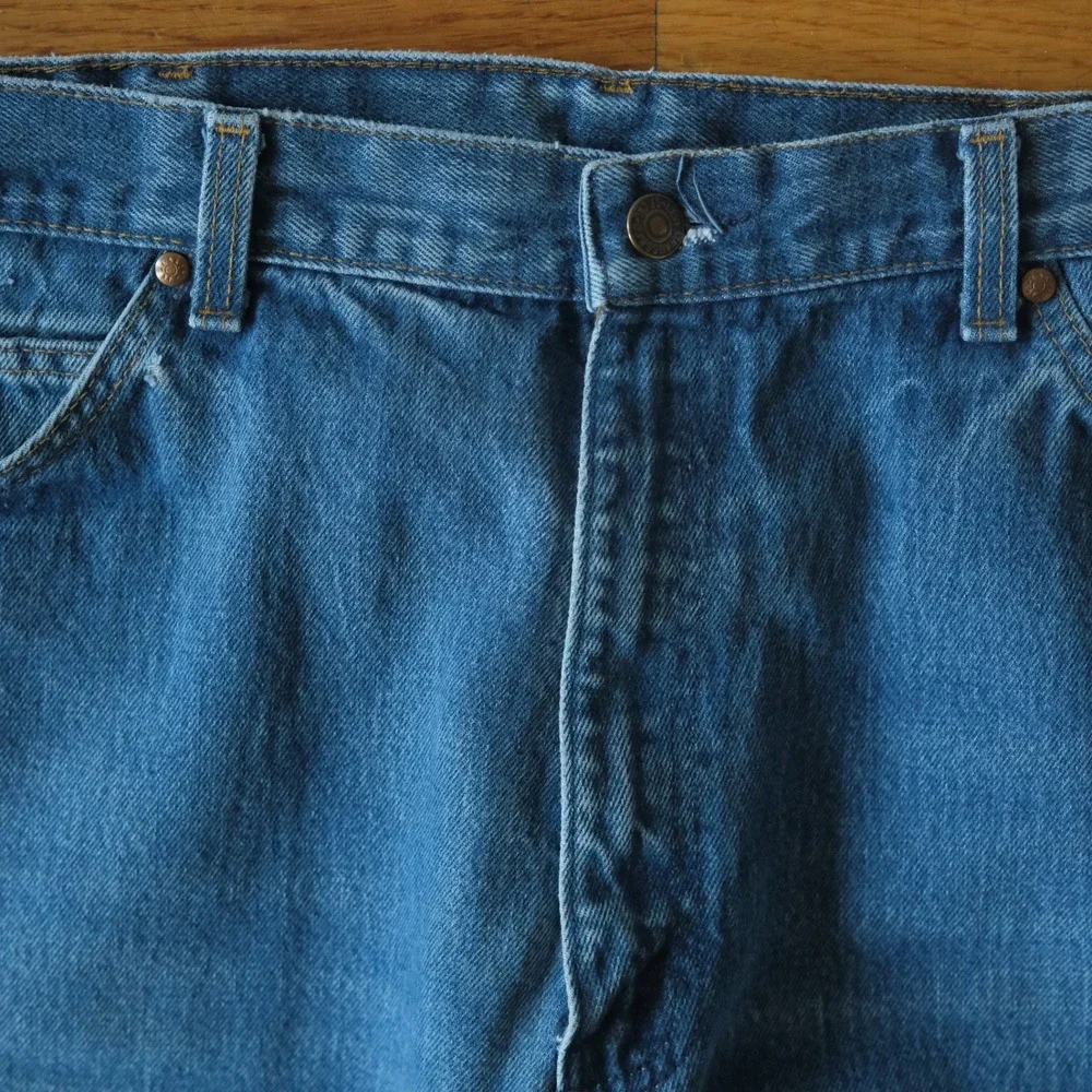 Vintage Levi's 557 Cowboy Jeans Mens Blue Straight Leg Western 34x32 Relaxed Fit